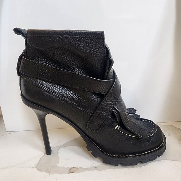 TORY BURCH Lyle Lug Heeled Leather Booties - Size 9 - Picture 7 of 10